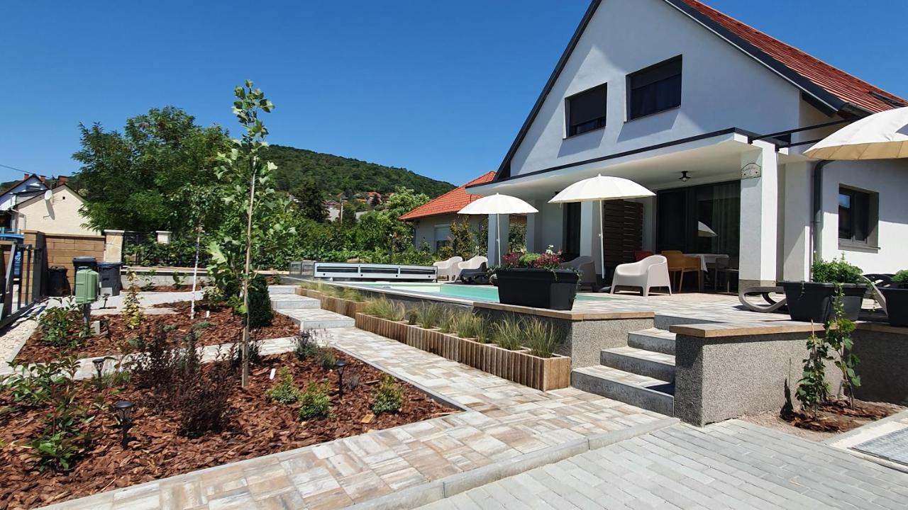 Relax Balaton Apartmanok Балатонфюред Экстерьер фото