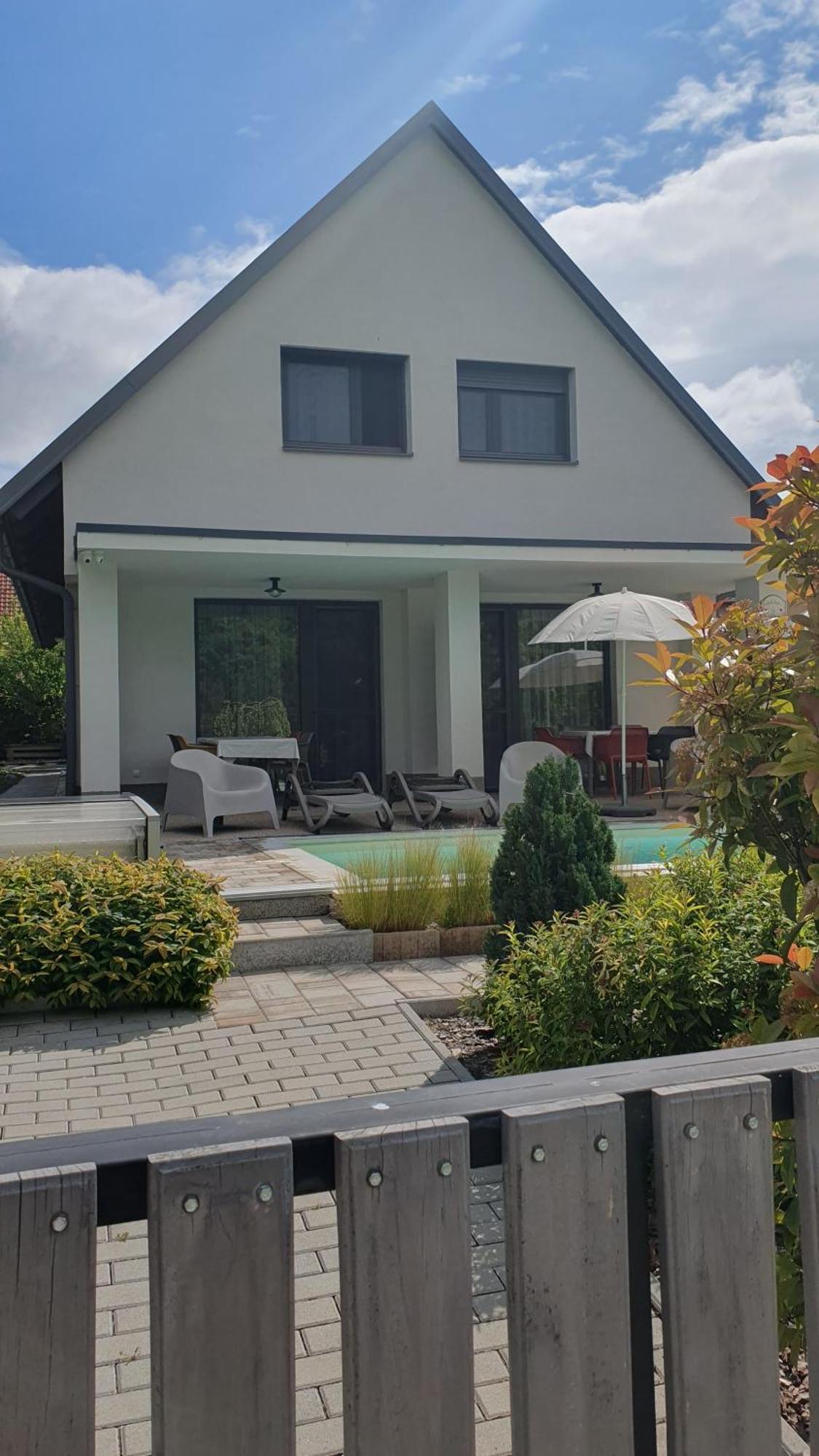 Relax Balaton Apartmanok Балатонфюред Экстерьер фото